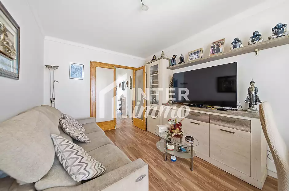 Appartement en plein centre-ville, &agrave; seulement 250 m&egrave;tres de la plage - photo 9 sur 34