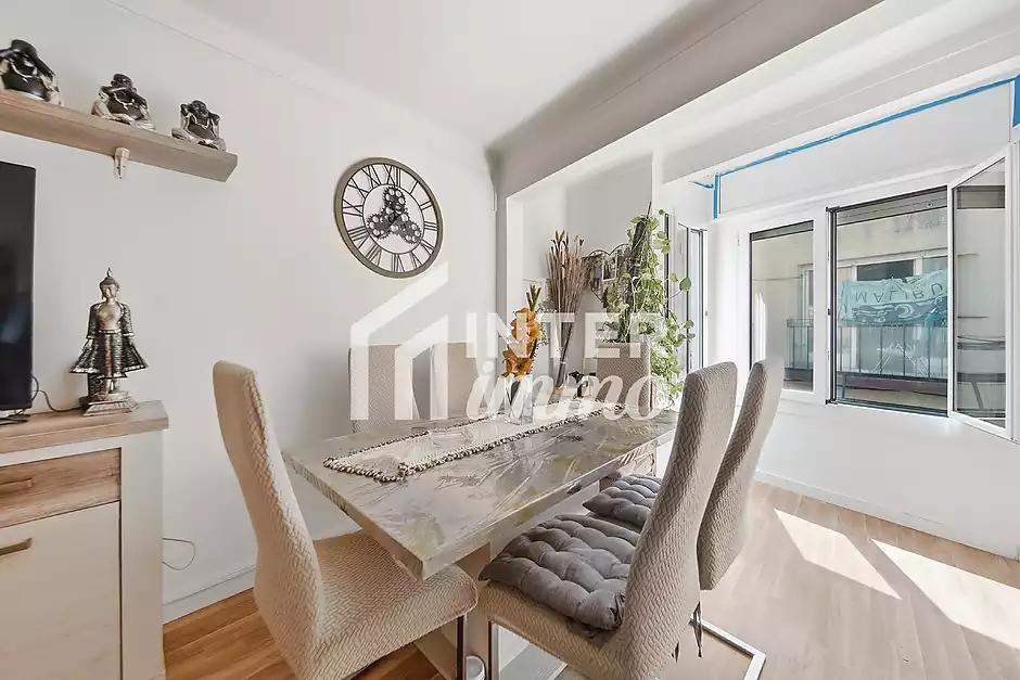 Appartement en plein centre-ville, &agrave; seulement 250 m&egrave;tres de la plage - photo 11 sur 34