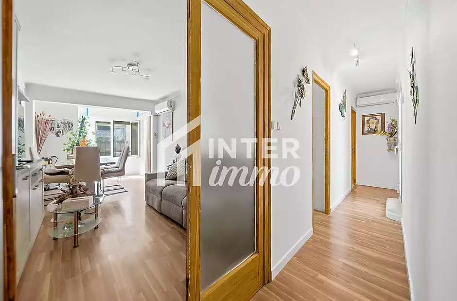 Appartement en plein centre-ville, &agrave; seulement 250 m&egrave;tres de la plage - photo 13 sur 34