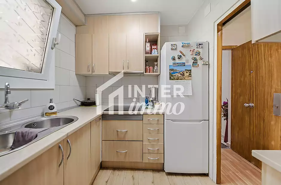 Appartement en plein centre-ville, &agrave; seulement 250 m&egrave;tres de la plage - photo 16 sur 34