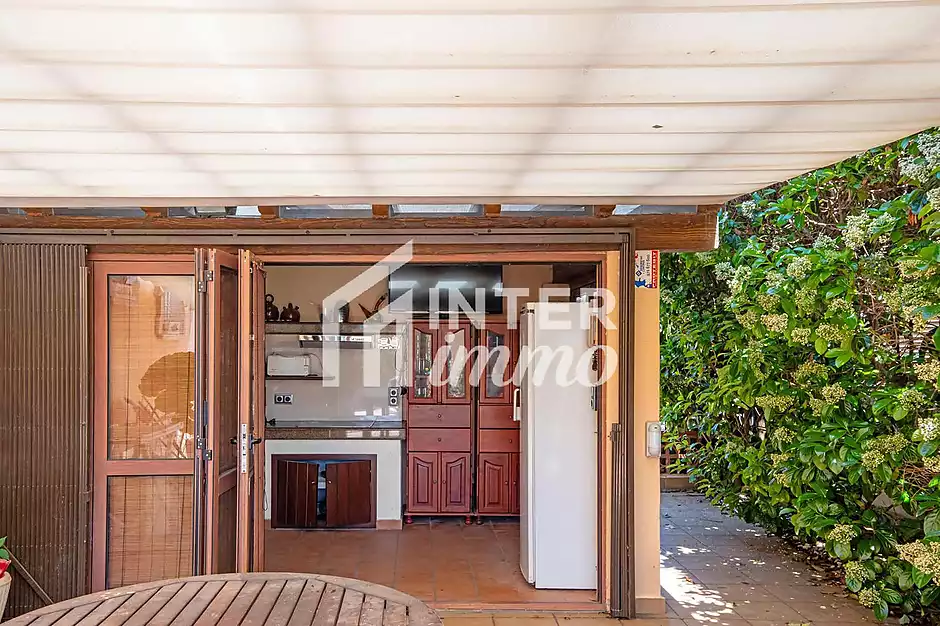 MAS NOU Maison spacieuse avec 5 chambres, garage priv&eacute;, jardin, terrasses et jacuzzi relaxant - photo 28 sur 44