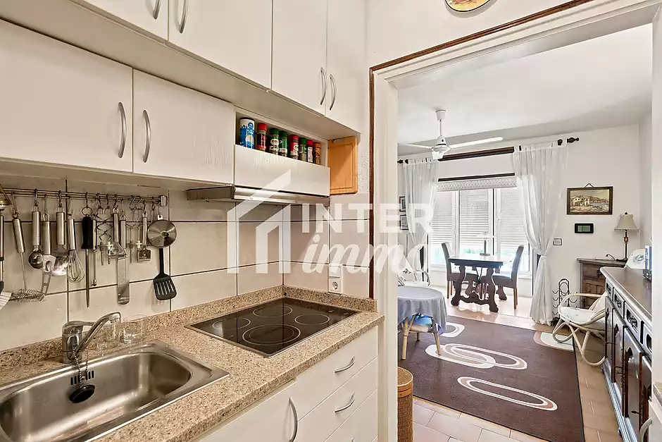 POBLAT TÍPIC Acollidor apartament al bell mig d’Empuriabrava i a només 400 m de la platja - foto 6 de 21