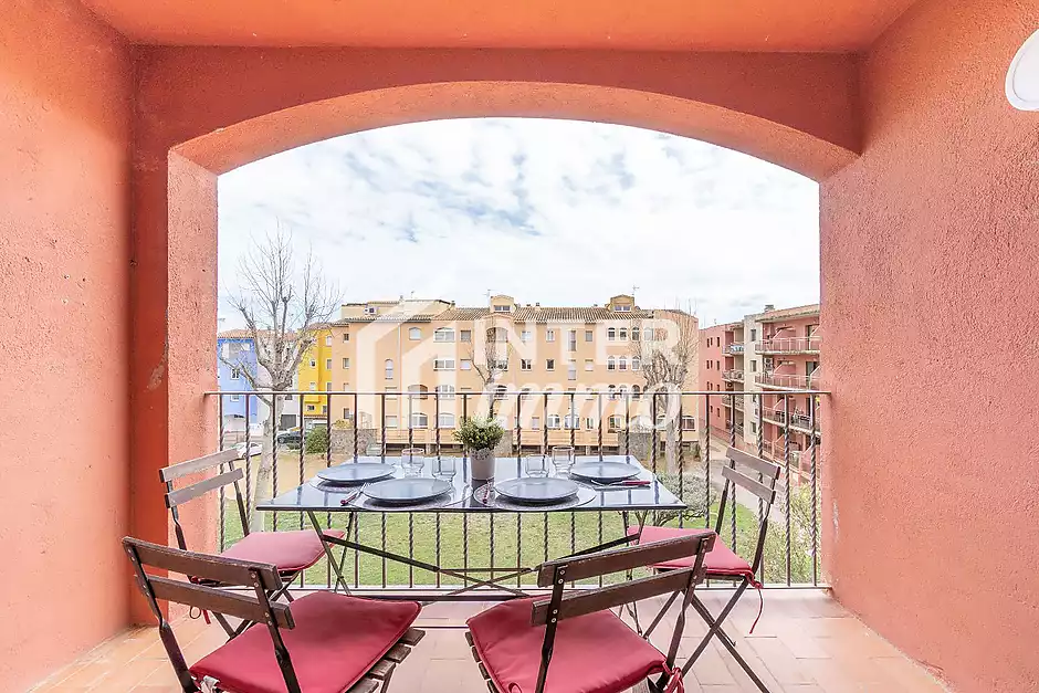 GRAN RESERVA Encantador apartament a nom&eacute;s 50 metres de la platja, amb piscines i jardins comunitari - foto 17 de 35