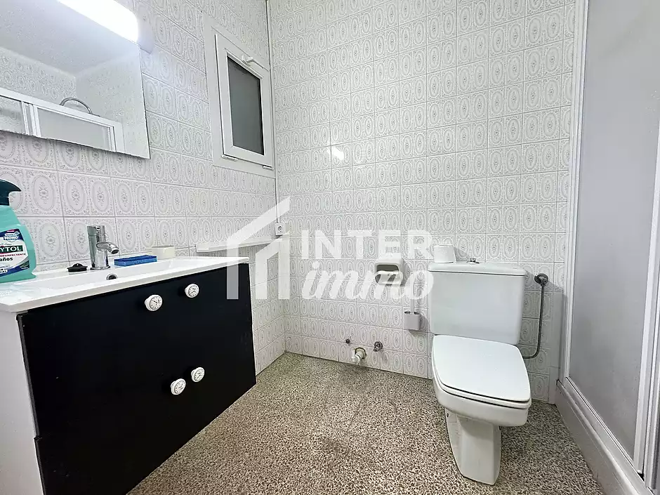 Spacious apartment next to the beach and shops - photo 5 of 14