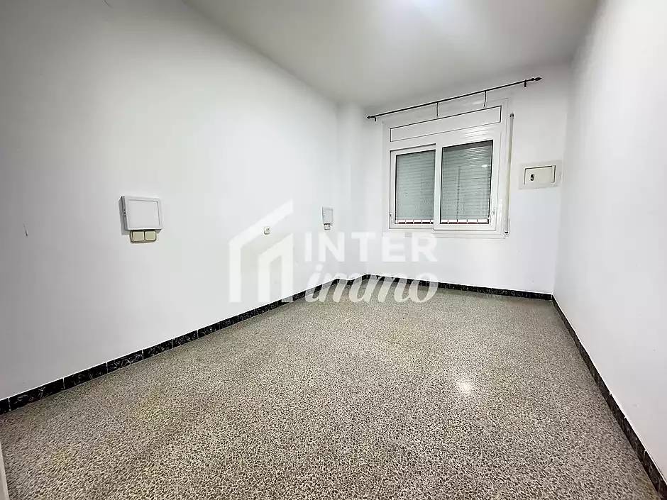 Spacious apartment next to the beach and shops - photo 11 of 14