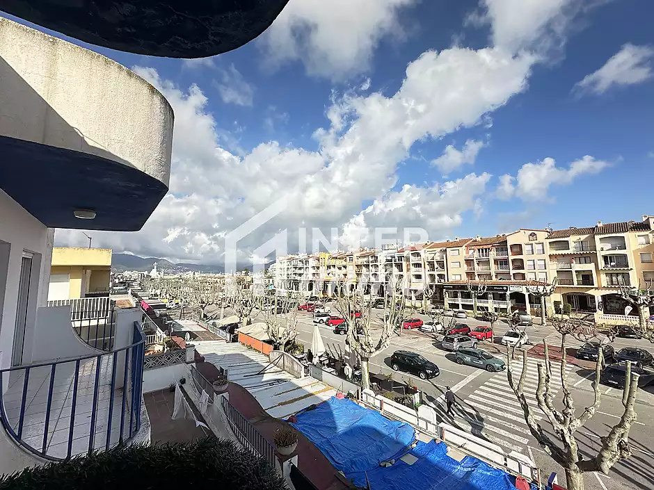 Spacious apartment next to the beach and shops - photo 14 of 14