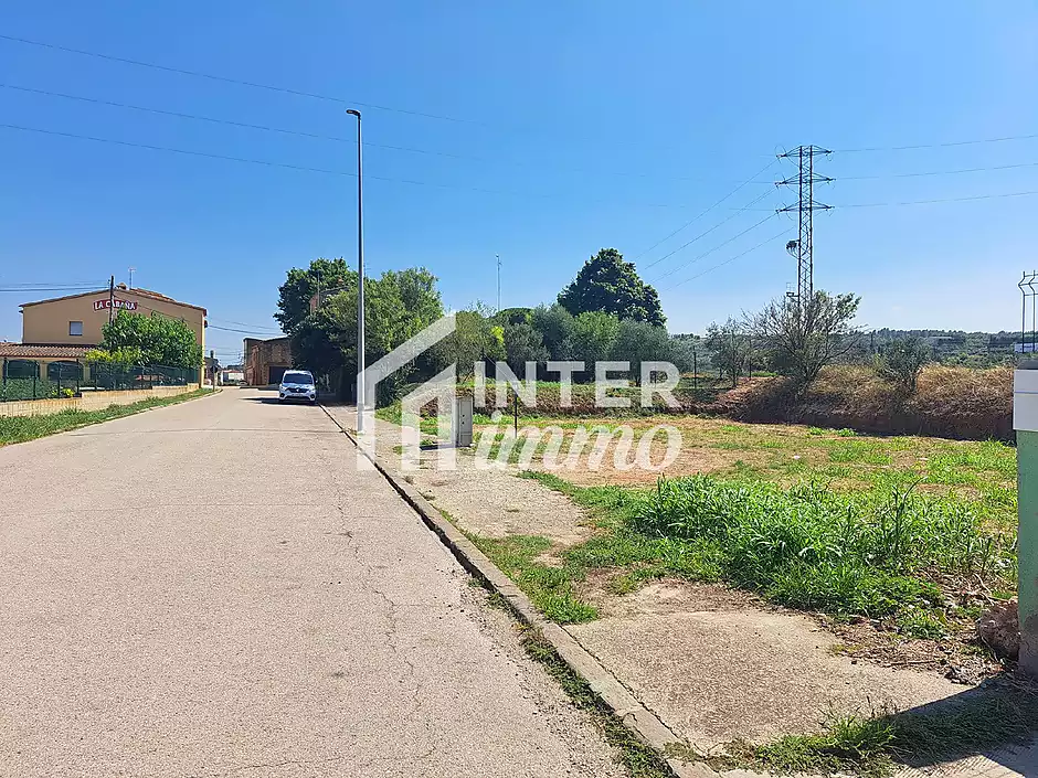 Parcel&middot;la edificable en venda a Els Hostalets de Llers &ndash; 587 m&sup2; - foto 5 de 5
