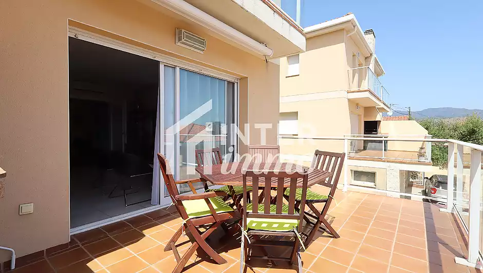 &Agrave; seulement 300 m&egrave;tres de la mer: maison charmante &agrave; La Farella - photo 2 sur 33