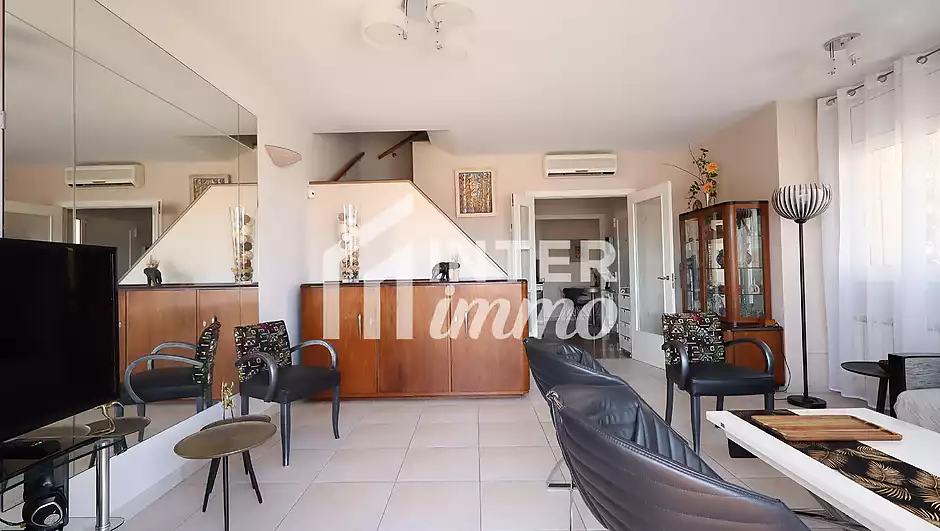 &Agrave; seulement 300 m&egrave;tres de la mer: maison charmante &agrave; La Farella - photo 6 sur 33