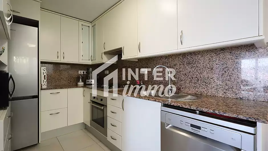 &Agrave; seulement 300 m&egrave;tres de la mer: maison charmante &agrave; La Farella - photo 9 sur 33