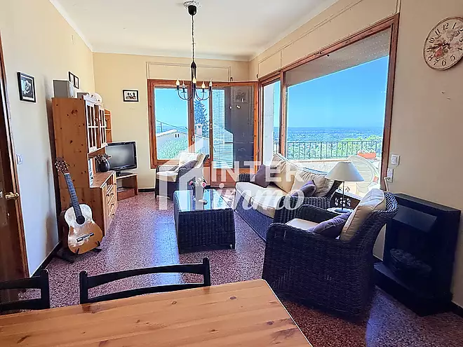 Petita casa amb vistes al mar i terrassa a Mas Fumats, Roses