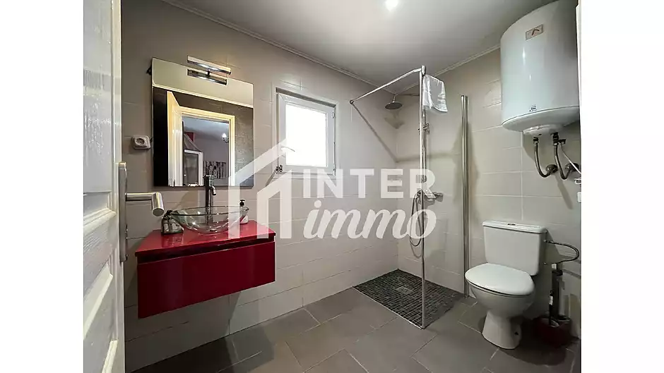 Villa con piscina, zona residencial, 4 dormitorios, 4 ba&ntilde;os - foto 11 de 24