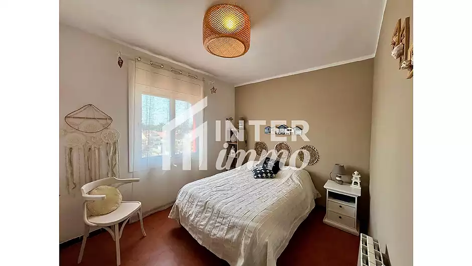 Acollidor apartament de 85 m&sup2; amb un ampli balc&oacute; a 250m de la platja a Empuriabrava. - foto 11 de 18