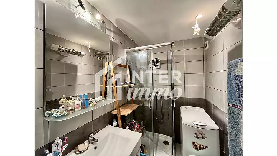 Acollidor apartament de 85 m&sup2; amb un ampli balc&oacute; a 250m de la platja a Empuriabrava. - foto 14 de 18