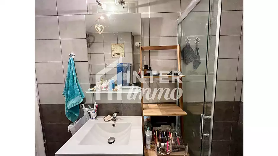 Acollidor apartament de 85 m&sup2; amb un ampli balc&oacute; a 250m de la platja a Empuriabrava. - foto 15 de 18