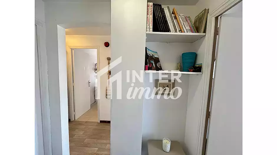 Acollidor apartament de 85 m&sup2; amb un ampli balc&oacute; a 250m de la platja a Empuriabrava. - foto 16 de 18