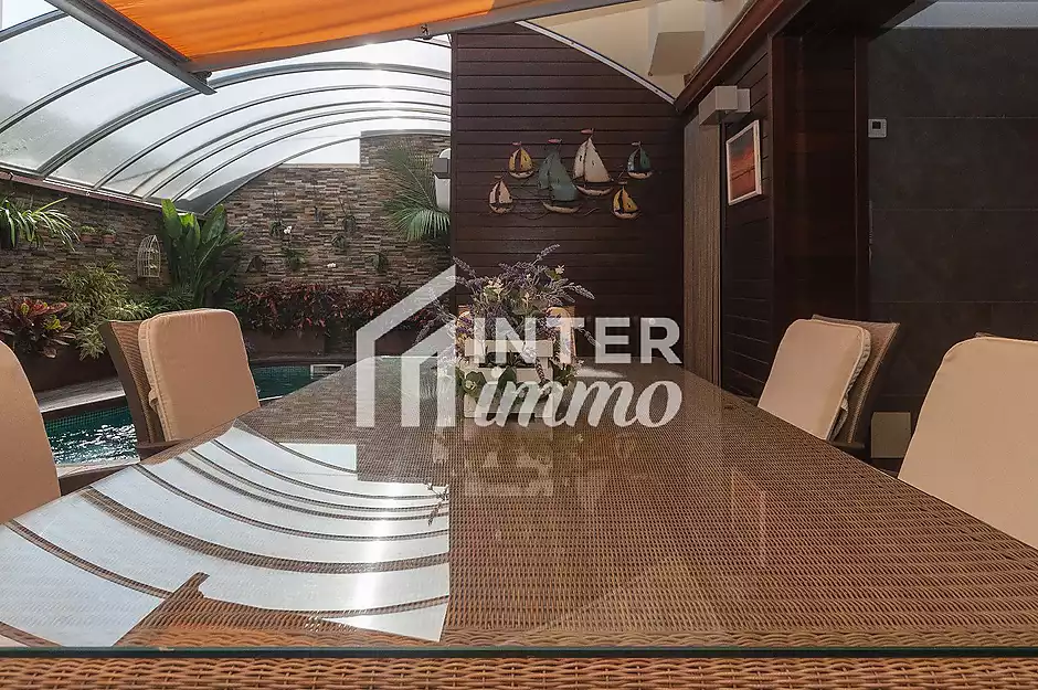Fantástica casa moderna con piscina, cocina exterior y a pocos pasos de la playa. - foto 6 de 55