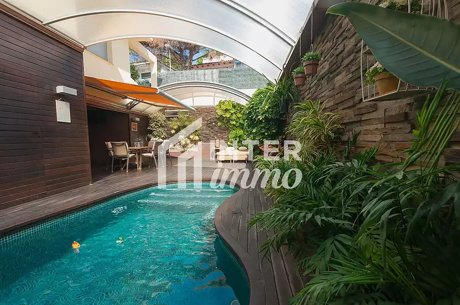 Fantástica casa moderna con piscina, cocina exterior y a pocos pasos de la playa. - foto 12 de 55