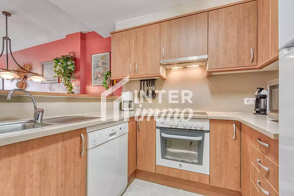 Appartement &agrave; Salatar avec vue partielle sur la mer, grande terrasse et parking priv&eacute;. - photo 5 sur 44
