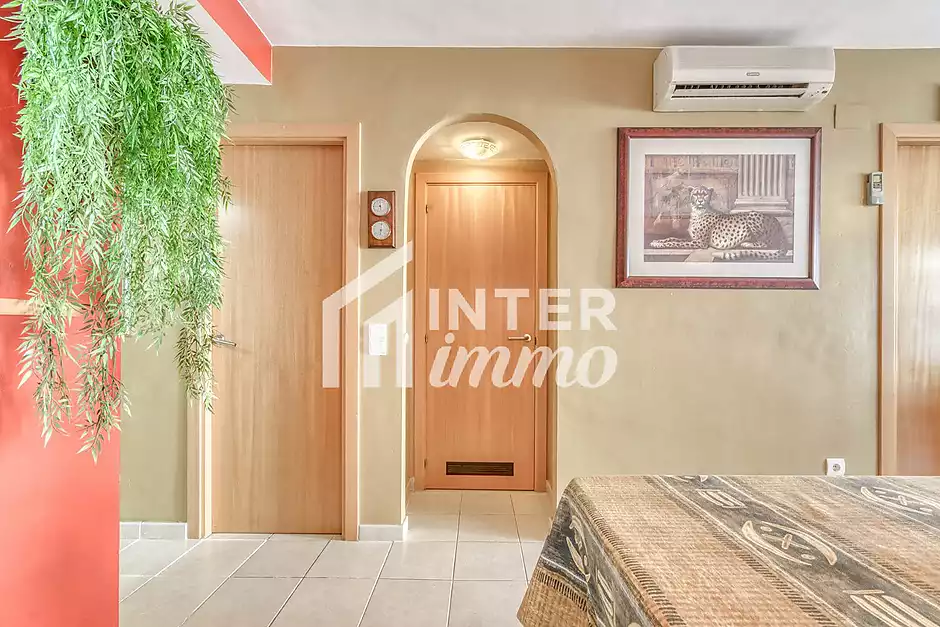 Appartement &agrave; Salatar avec vue partielle sur la mer, grande terrasse et parking priv&eacute;. - photo 18 sur 44