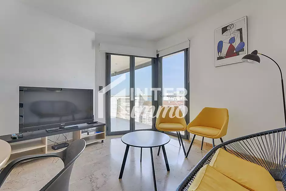 REBAIXA DE PREU! &Agrave;tic a 1&ordm; l&iacute;nia amb precioses vistes i llic&egrave;ncia tur&iacute;stica. - foto 17 de 47