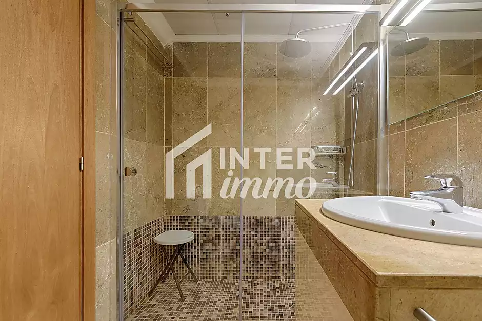 REBAIXA DE PREU! &Agrave;tic a 1&ordm; l&iacute;nia amb precioses vistes i llic&egrave;ncia tur&iacute;stica. - foto 23 de 47