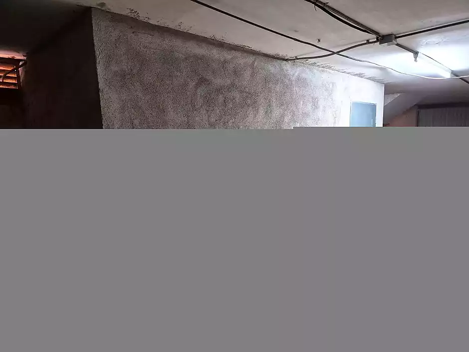 Storage room in Plaza Frederic Rahola. - photo 8 of 18