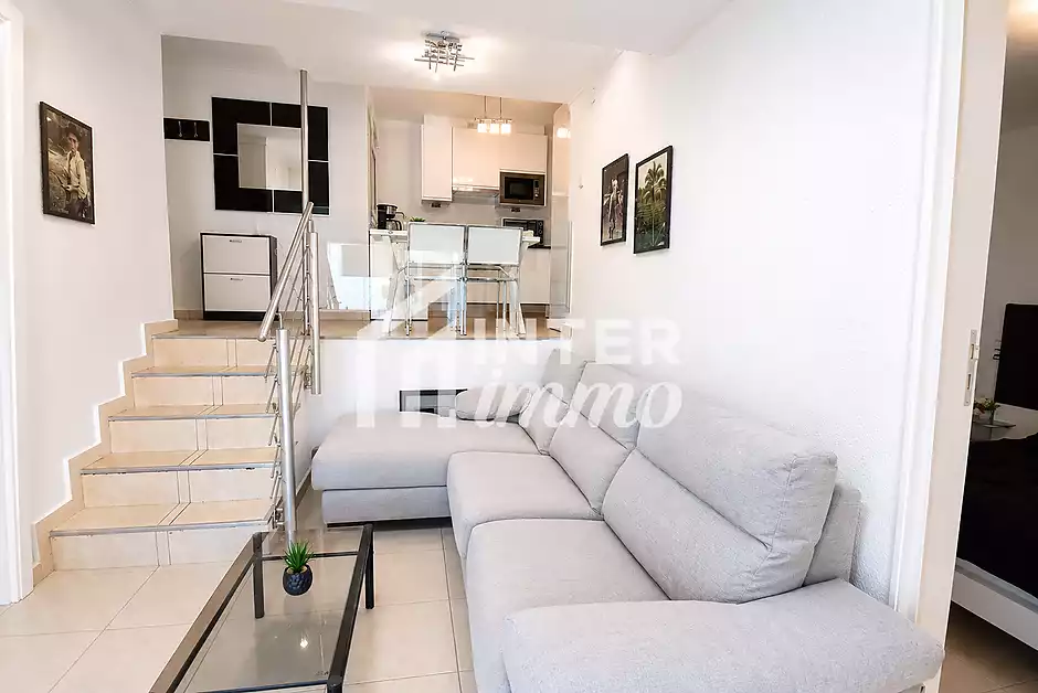 Apartament de 2 dormitoris en primera línia de mar - foto 2 de 10