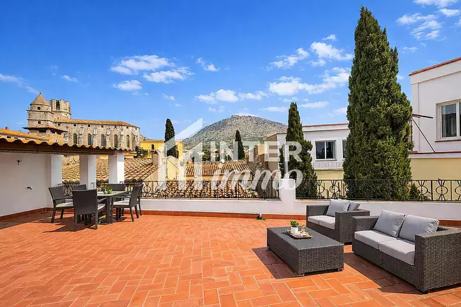 Casa amb vistes increïbles al centre de Torroella de Montgrí.