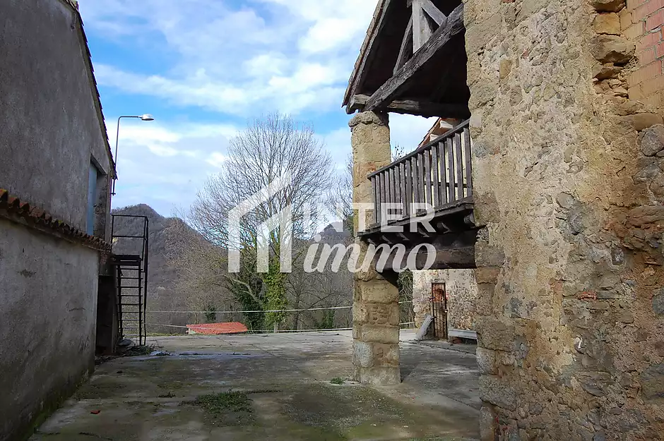 Magnifique domaine d'&eacute;levage et forestier &agrave; Vidr&agrave;, &agrave; 3,5 km du village, accessible par une route gou - photo 6 sur 24