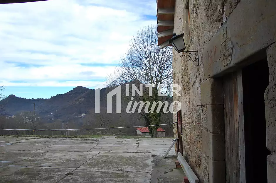 Magnifique domaine d'&eacute;levage et forestier &agrave; Vidr&agrave;, &agrave; 3,5 km du village, accessible par une route gou - photo 8 sur 24