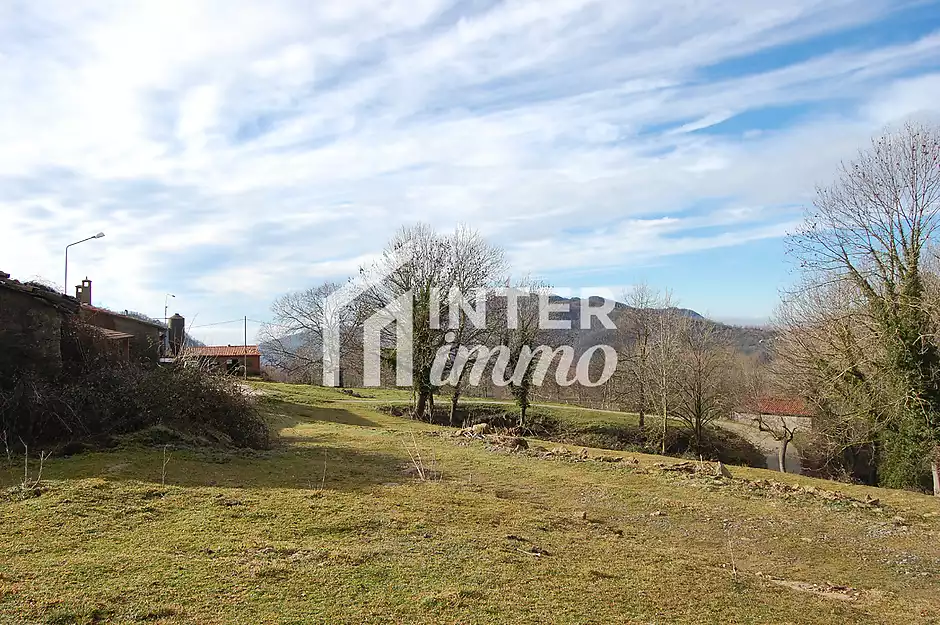 Magnifique domaine d'&eacute;levage et forestier &agrave; Vidr&agrave;, &agrave; 3,5 km du village, accessible par une route gou - photo 12 sur 24