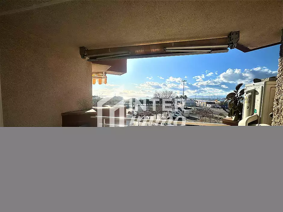 APPARTEMENT R&Eacute;NOV&Eacute; AVEC VUE MER & LICENCE TOURISTIQUE - photo 18 sur 24