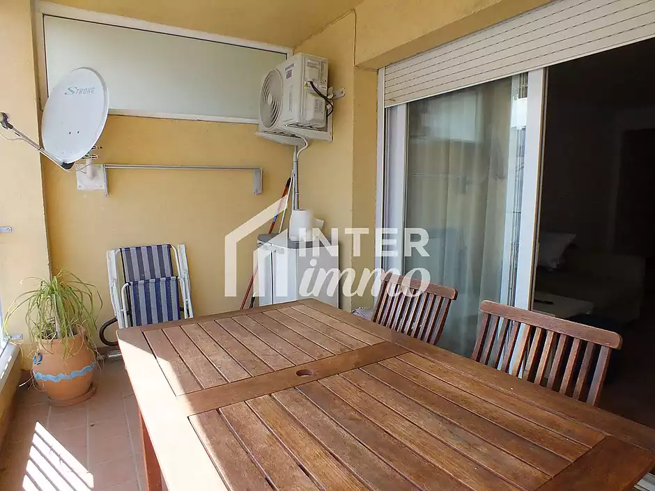 Apartamento soleado con terraza y plaza de aparcamiento en Santa Margarita. - foto 3 de 14