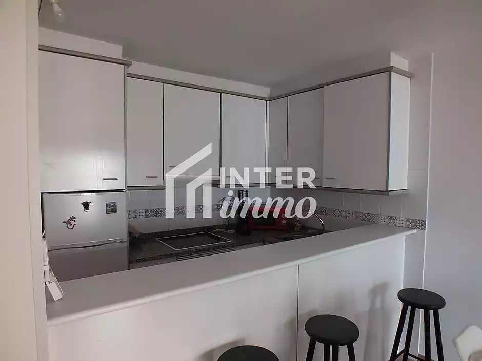 Apartamento soleado con terraza y plaza de aparcamiento en Santa Margarita. - foto 9 de 14