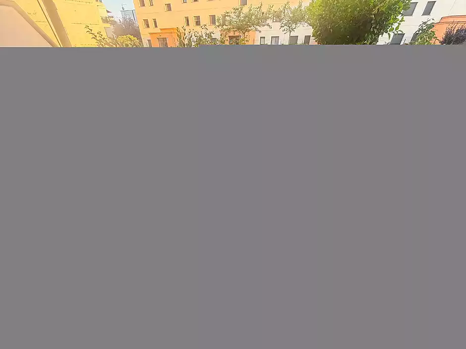 Exclusiu baix amb llic&egrave;ncia tur&iacute;stica, p&agrave;rquing i acc&eacute;s directe a la platja &ndash; El Salatar, Roses - foto 8 de 37