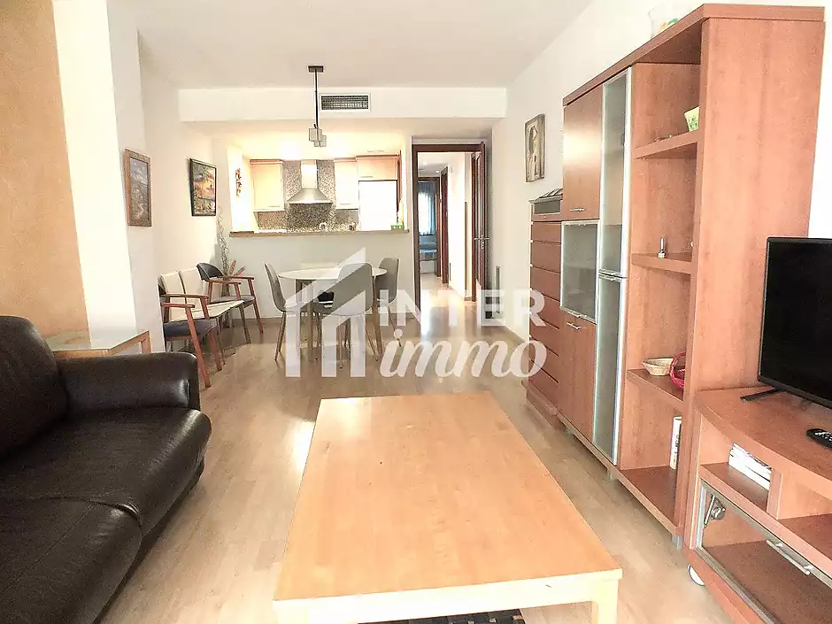 Exclusiu baix amb llic&egrave;ncia tur&iacute;stica, p&agrave;rquing i acc&eacute;s directe a la platja &ndash; El Salatar, Roses - foto 27 de 37