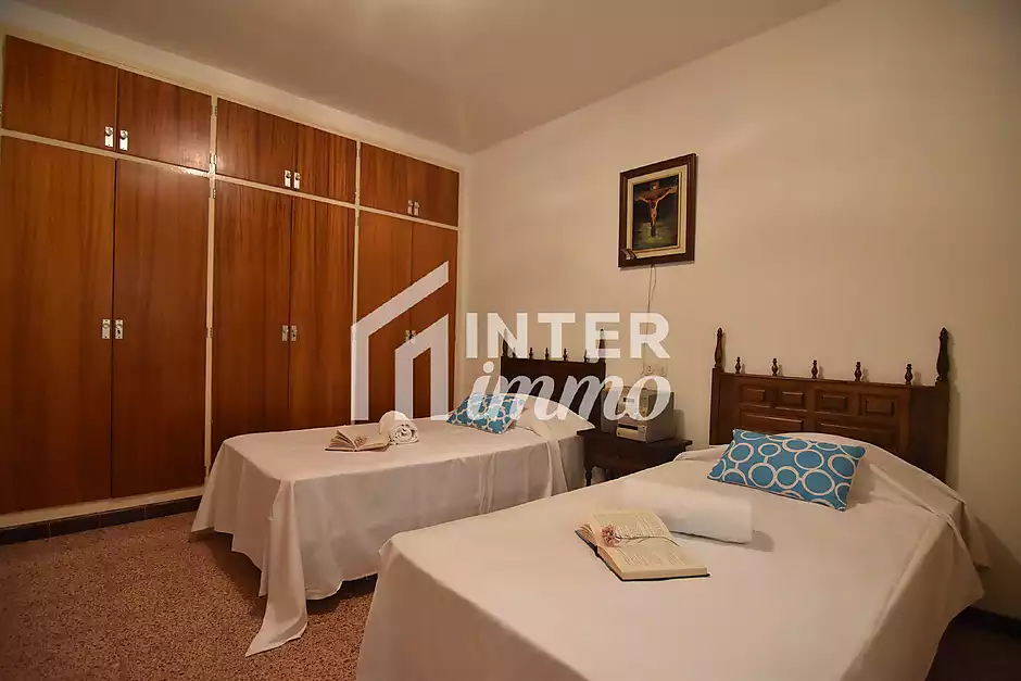 Apartament de 92 m2 i 8 m2 de terrassa, situat al centre de Roses. - foto 20 de 25