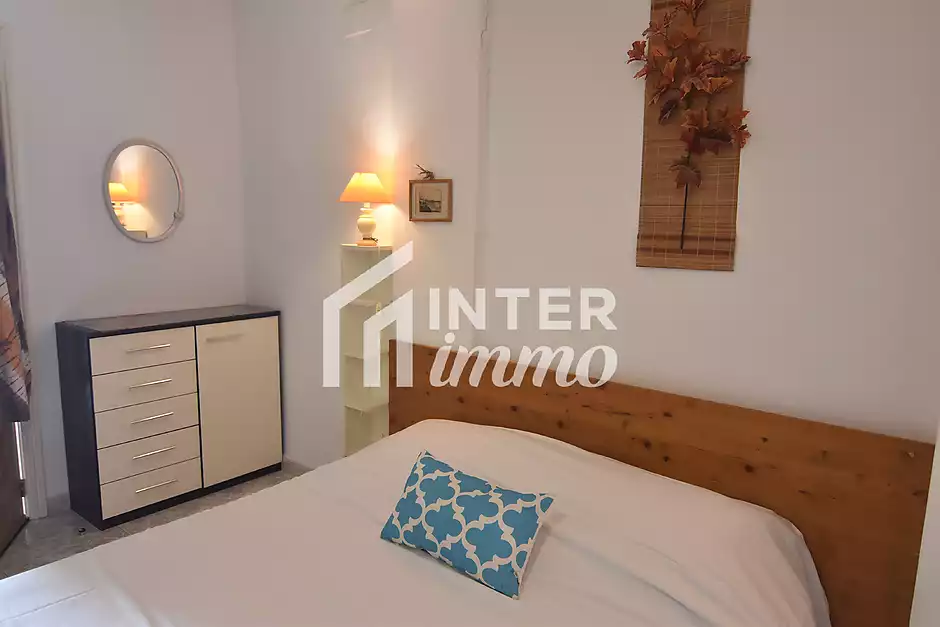 Apartament amb llicència turística a Santa Margarida, Roses, amb terrassa i piscines comunitàries. - foto 15 de 18