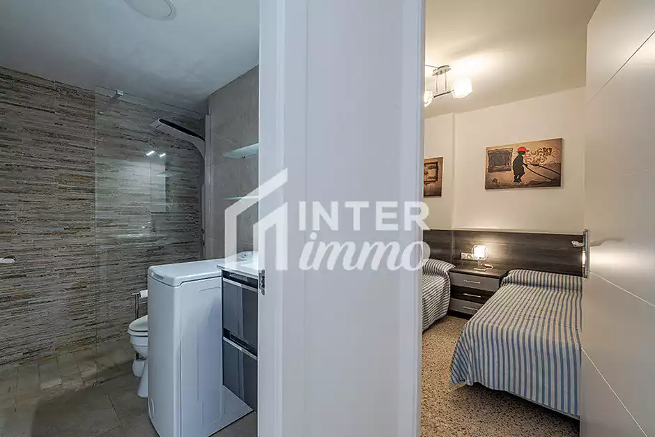 Apartament idealment situat a primera l&iacute;nia de mar a Empuriabrava - foto 9 de 13