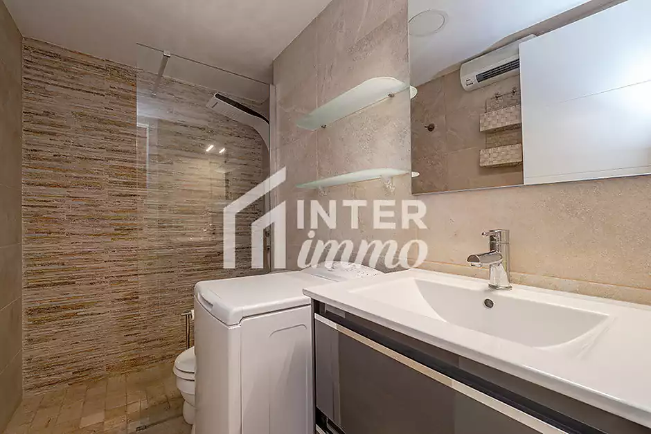 Apartament idealment situat a primera l&iacute;nia de mar a Empuriabrava - foto 10 de 13