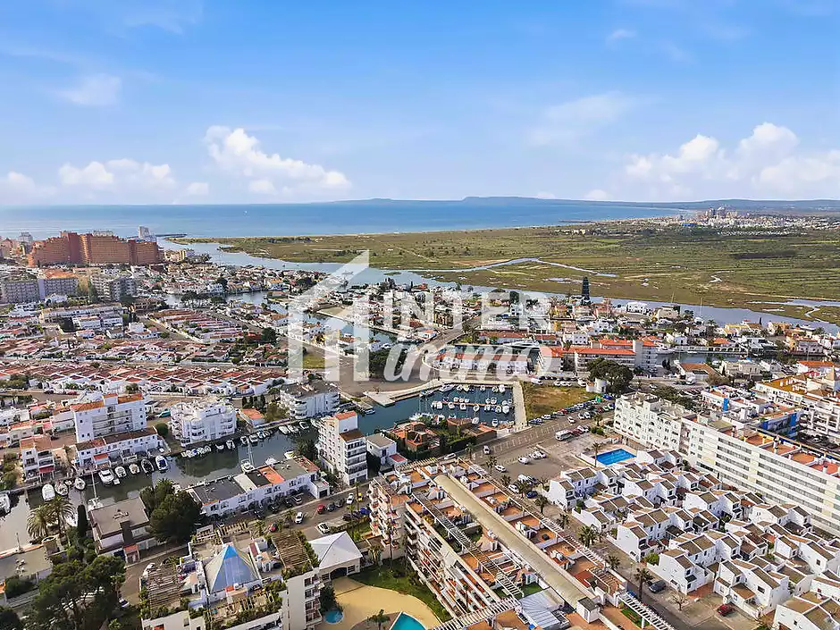 Àtic de 61 m², amb 60 m² de terrasses-so, LLICÉNCIA TURISTIC. - foto 40 de 51