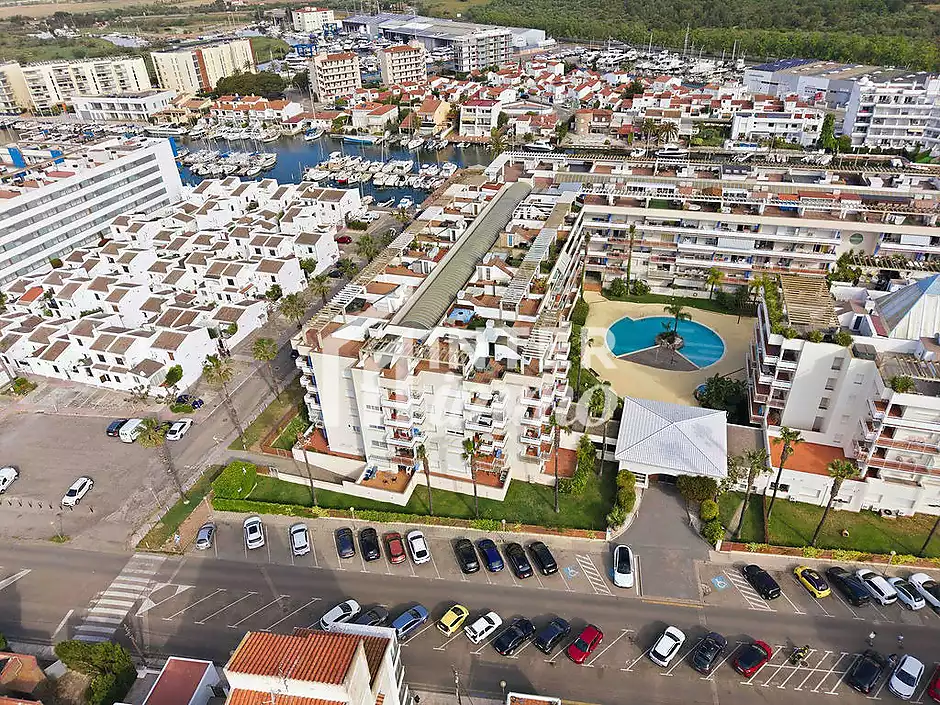 Àtic de 61 m², amb 60 m² de terrasses-so, LLICÉNCIA TURISTIC. - foto 48 de 51
