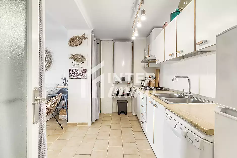 Bright 2-bedroom apartment near the beach in Roses – Riera de la Cuana area - photo 4 of 22