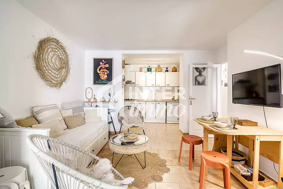 Bright 2-bedroom apartment near the beach in Roses – Riera de la Cuana area - photo 8 of 22