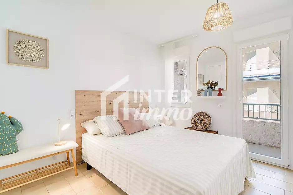 Bright 2-bedroom apartment near the beach in Roses – Riera de la Cuana area - photo 11 of 22