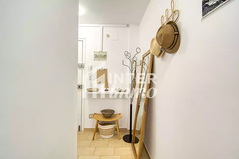 Bright 2-bedroom apartment near the beach in Roses – Riera de la Cuana area - photo 15 of 22