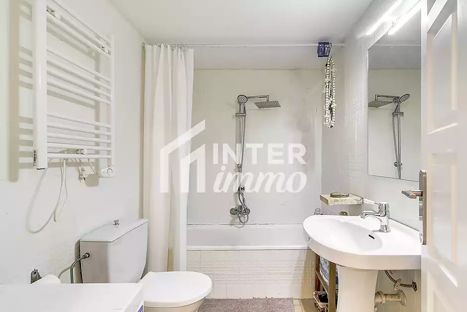 Bright 2-bedroom apartment near the beach in Roses – Riera de la Cuana area - photo 17 of 22