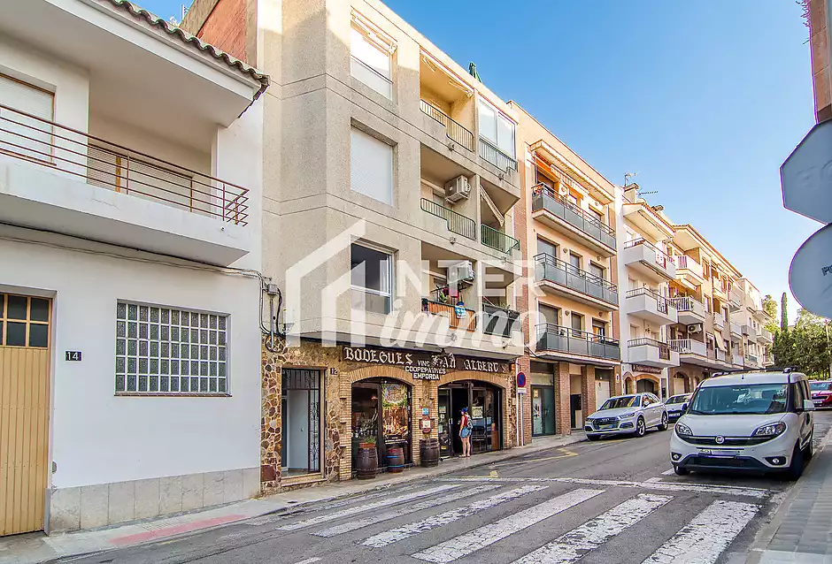 Bright 2-bedroom apartment near the beach in Roses – Riera de la Cuana area - photo 21 of 22