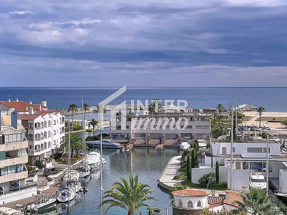 En venda: Superb Apartament amb Vistes al Mar al Club N&agrave;utic - foto 22 de 24